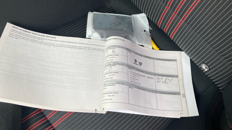 Renault Clio 1.6 E-TECH Hybrid 140 RS Line 5dr Auto Hybrid Hatchback